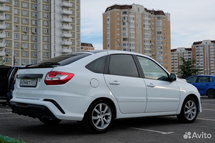 Задний тюнинг бампер для гранта лифтбек