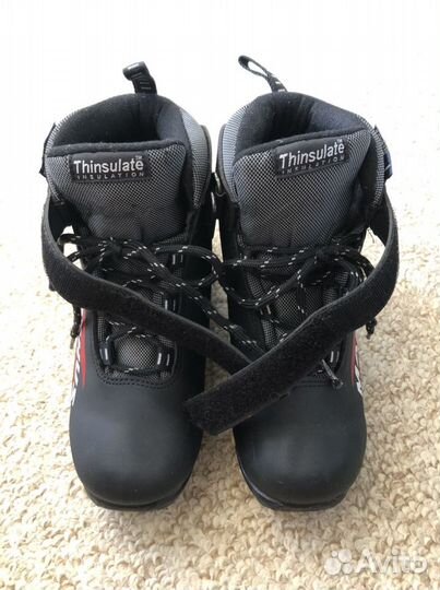 Лыжные беговые ботинки 35р