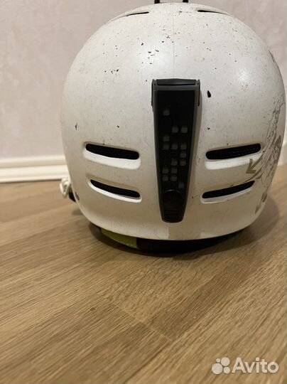 Горнолыжный шлем