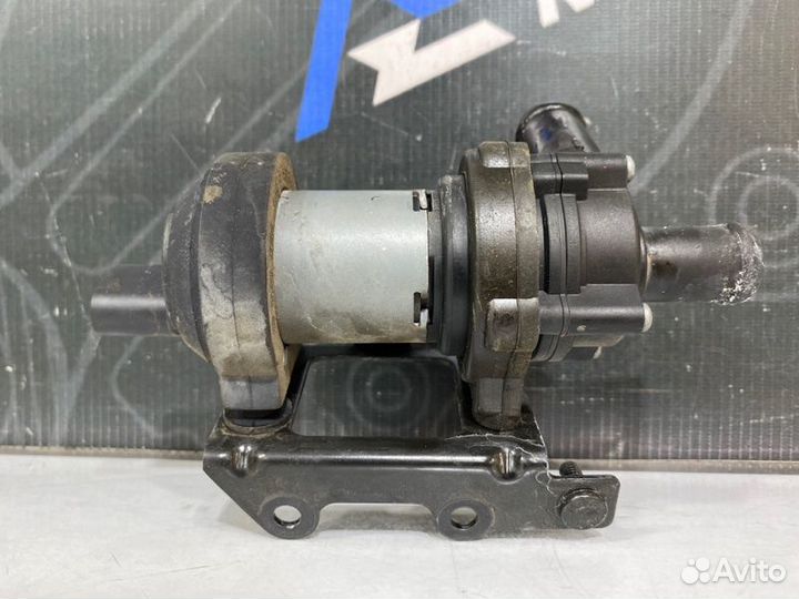 Электрическая помпа Audi Q7 4L BHK 2008