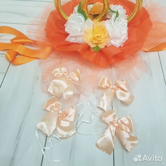 Кольца на свадебную машину