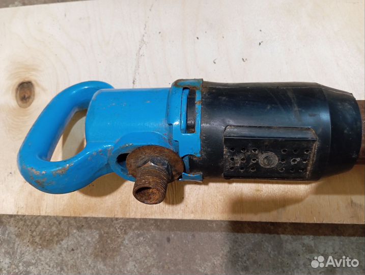 Отбойный молоток пневмо