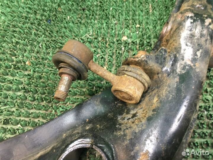 Рычаг подвески передний левый Honda Cr-V 1 RD1