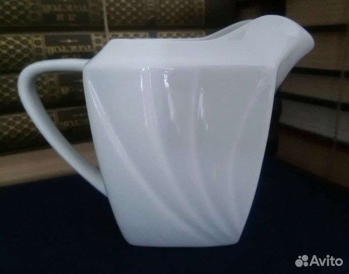 Продам молочник