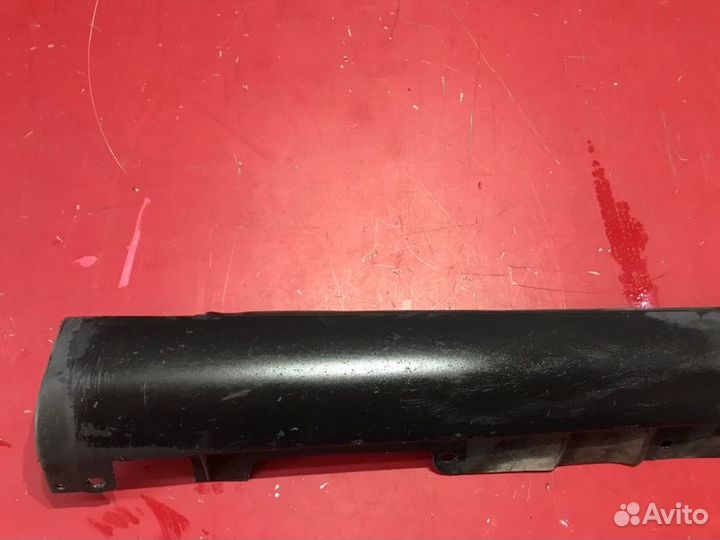 Накладка на порог левая Toyota Avensis Т250