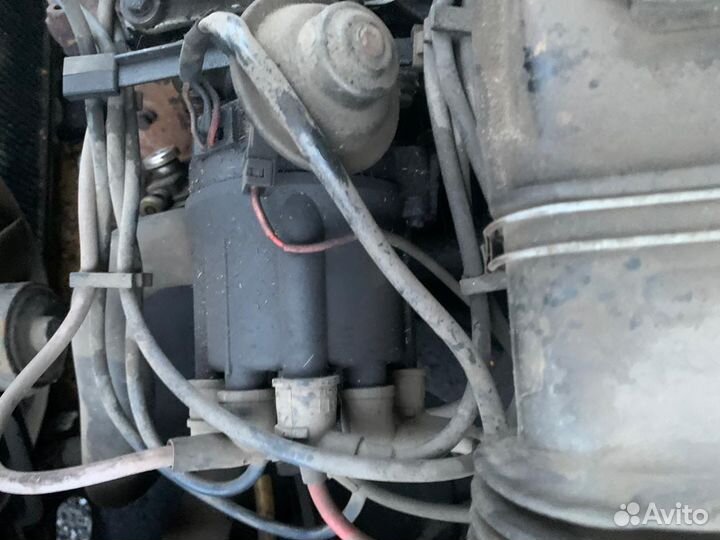 Трамблер на nissan Блюберд 1.6 бензин 8 поколение