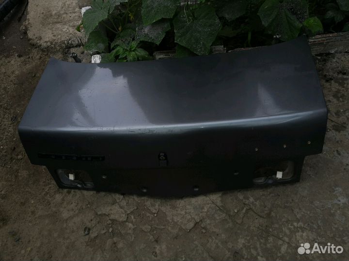 Крышка багажника 2110