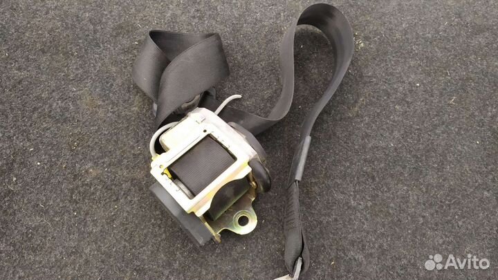 Передний левый ремень безопасности Ауди а6с5