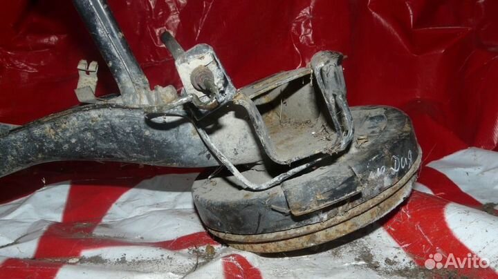 Кулак поворотный Mitsubishi Lancer 9