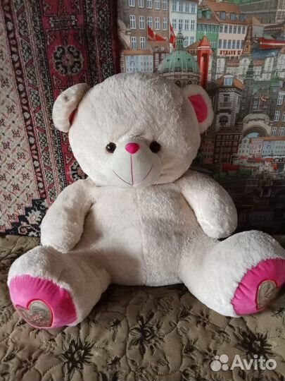 Плюшевый медведь