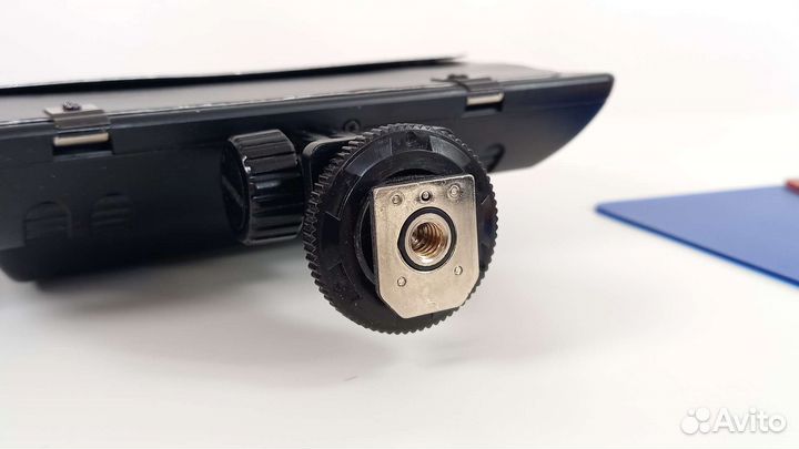 Накамерный свет светодиодный Yongnuo YN-300 II LED