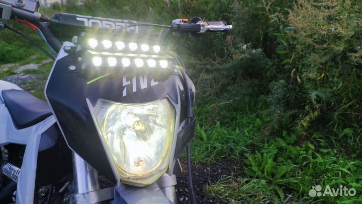 Regulmoto five em 125