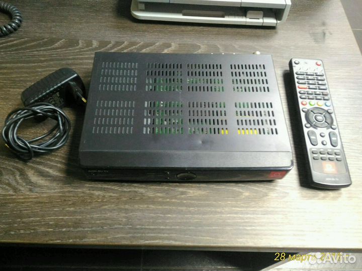 Тв-приставка HD7000i