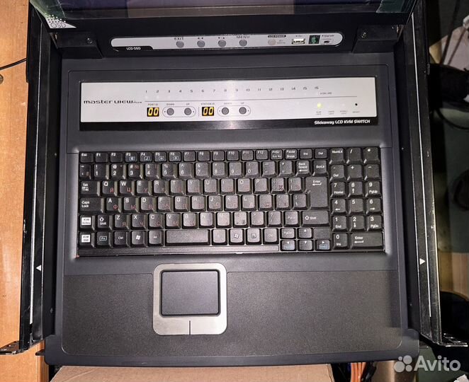 KVM консоль (LCD Switch) CL5716M