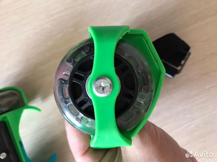 Ролики на обувь