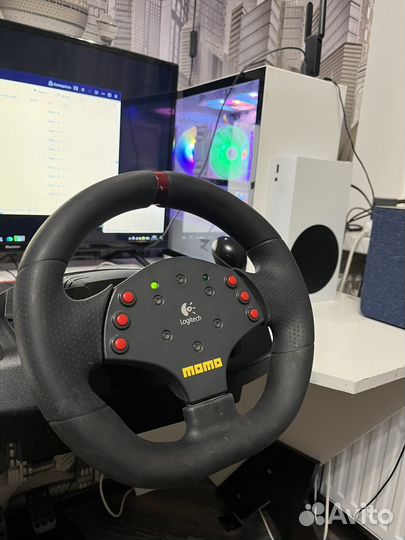 Игровой руль logitech momo racing 900