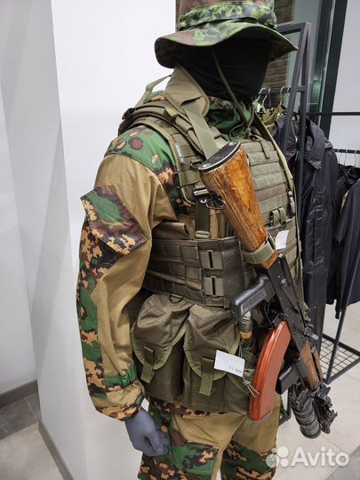 Штурмовой бронежилет