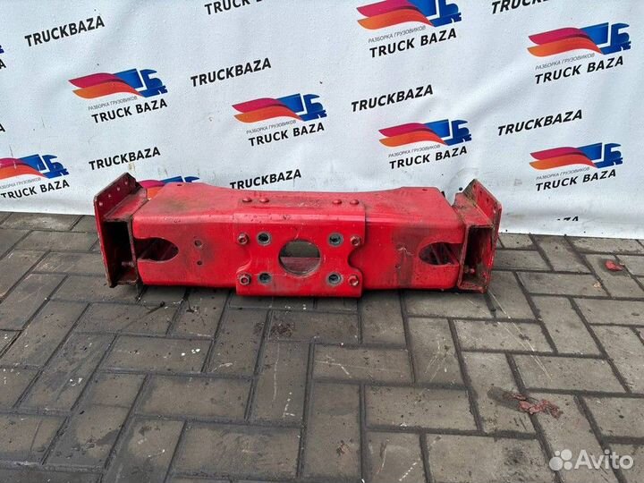 2268406 Задняя буксировочная поперечина рамы