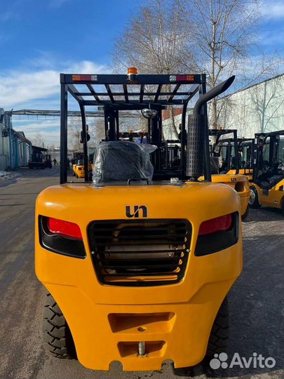 Вилочный погрузчик UN Forklifts FD70, 2023
