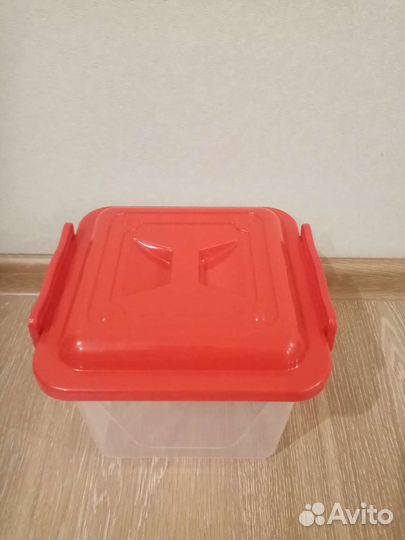 Контейнер пластик для лекарств для дома и авто