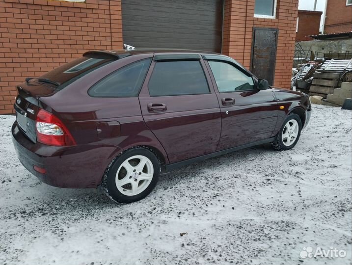 LADA Priora 1.6 МТ, 2010, 200 000 км