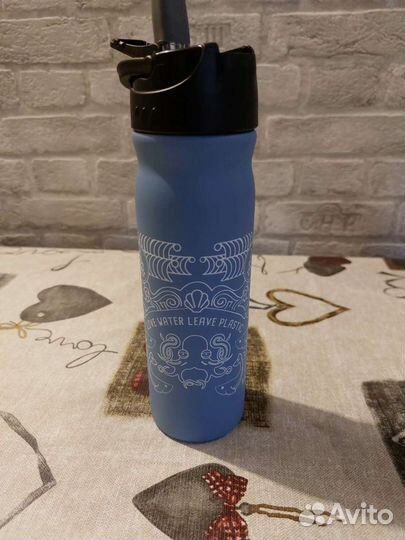 Бутылка для воды и напитков. Детям в школу