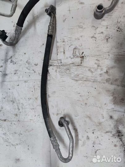 Трубки кондиционера Tiguan 1