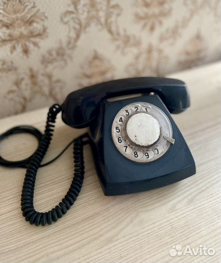 Старый телефон СССР
