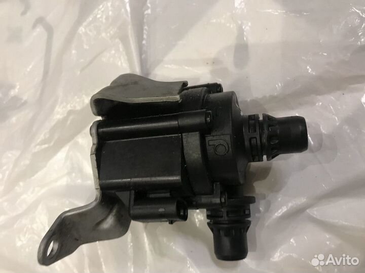 Насос антифриза дополнительный BMW X5 F15 2014