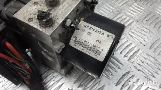 Блок ABS audi Q7 (BAD02KW01)