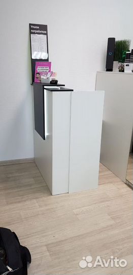 Стойка Ресепшен