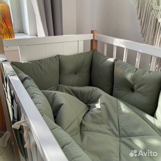 Бортики в кроватку новые