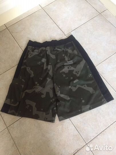 Шорты under armour оригинал M (48)