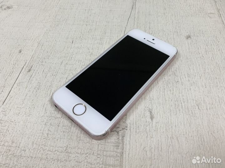 iPhone SE, 16 ГБ