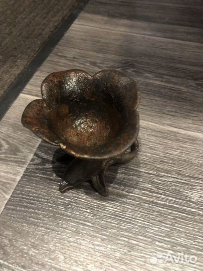 Пепельница тюльпан касли