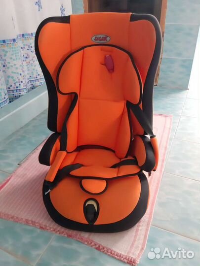 Кресло автомобильное детское siger