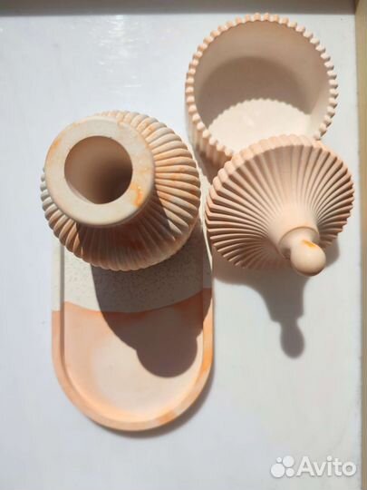 Набор из гипса (поднос, ваза, шкатулка)