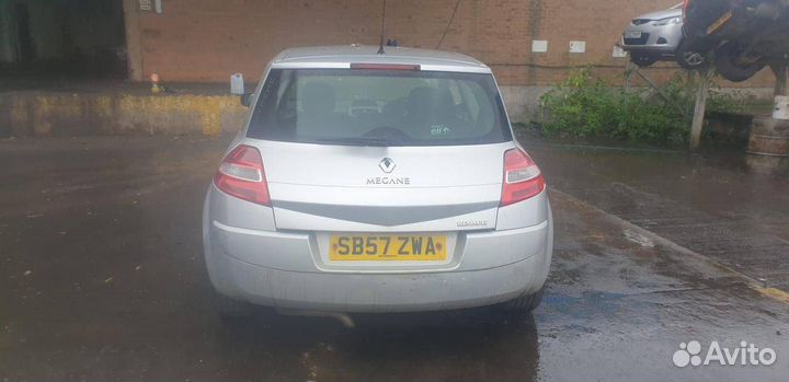 Накладка двери (крышки) багажника Renault Megane