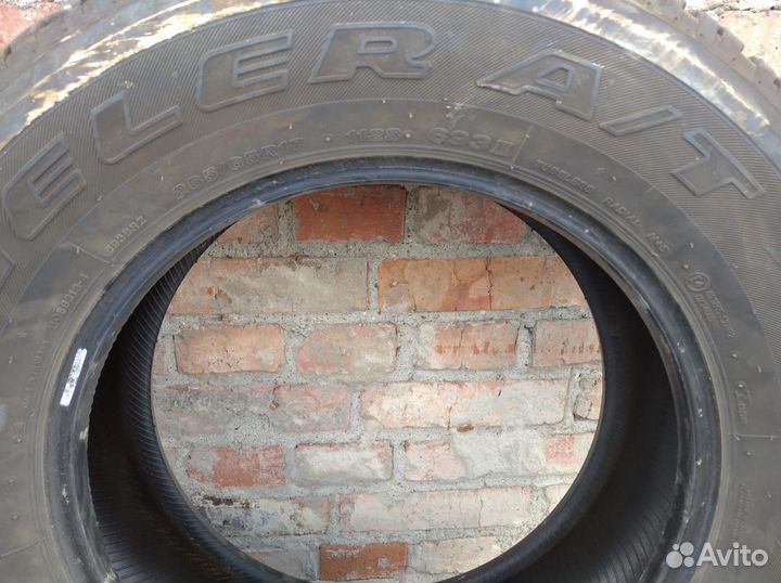 Bridgestone Dueler A/T 693 III 265/65 R17 112S