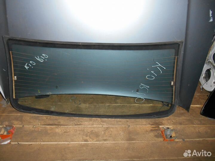 Заднее стекло Kia Rio 1 Киа Рио 1