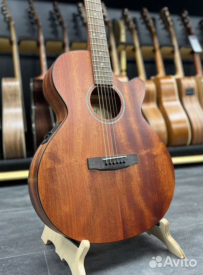 Электроакустическая гитара Cort (новая)