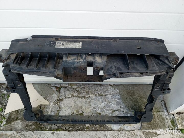 Панель передняя Volkswagen Tiguan 1