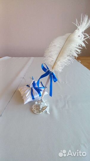 Подушечка для колец, ручка-перо