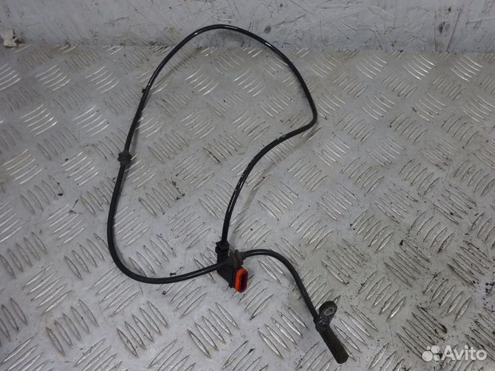 Датчик ABS задний Мерседес 204