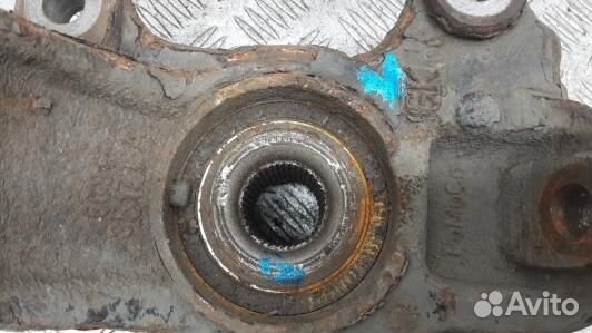 Ступица передняя левая volvo V70 3 (YBE18K901)