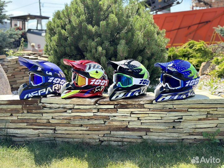 Кроссовый шлем с очками