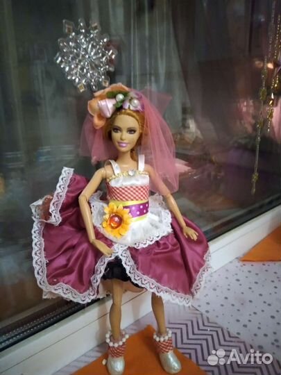 Кукла шарнирная фирменная