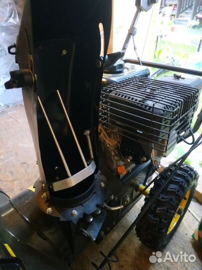 Снегоуборщик бензиновый бу