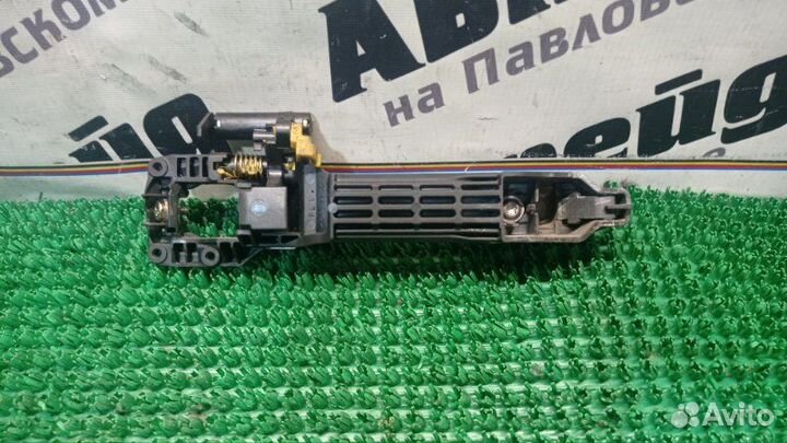 Ручка двери внешняя передняя левая Toyota Ipsum