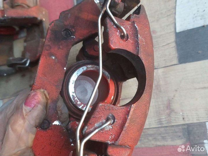 Суппорт передний Ford Fusion хэтчбэк fjxa